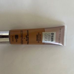 Foundation Maybelline